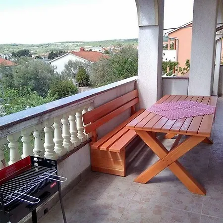 Vila Kraljica Krk Town