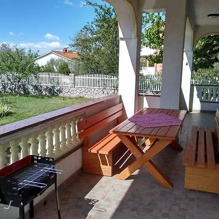 Vila Kraljica * Krk Town