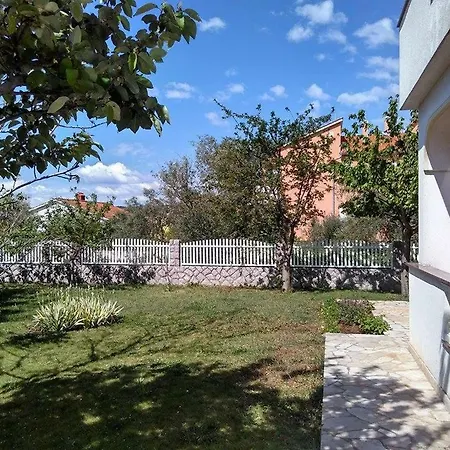Vila Kraljica * Krk Town